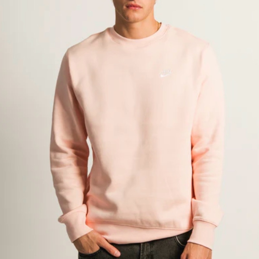 Nike Men's Crewneck Sweatshirt in Light Pink